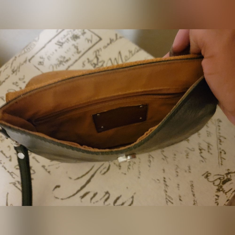 Patricia Nash Black Wristlet Clutch - Picture 6 of 7